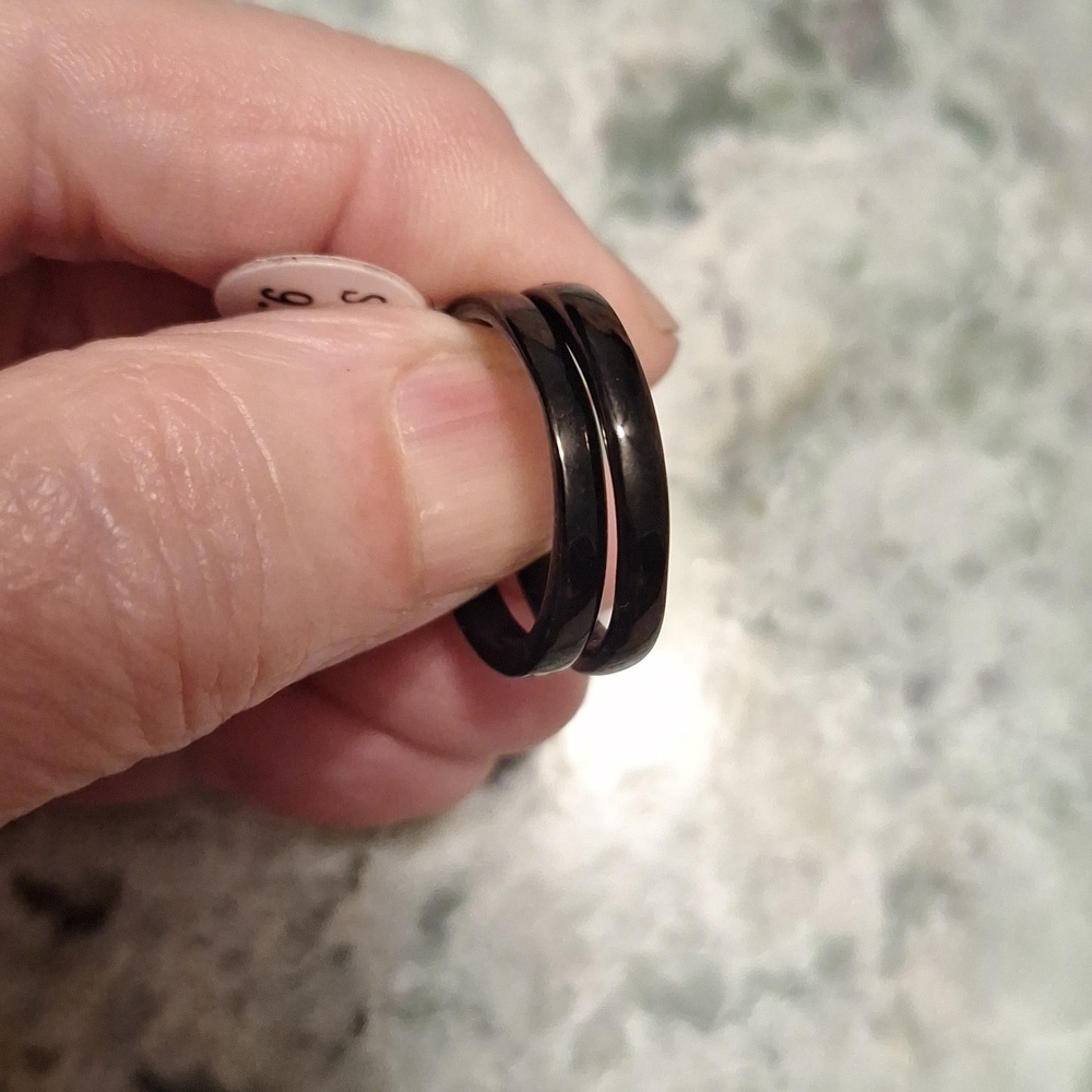 Elegant Goth Red and Black Women's Ring Set - Picture 8 of 8